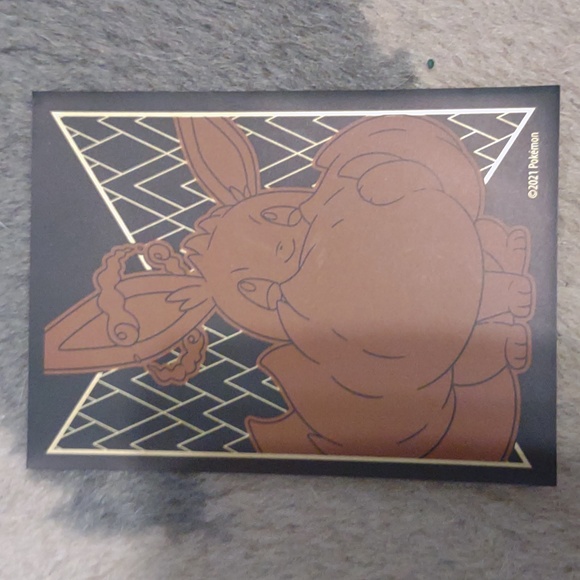 Pokemon card sleeve (Eevee Vmax) - Picture 1 of 2
